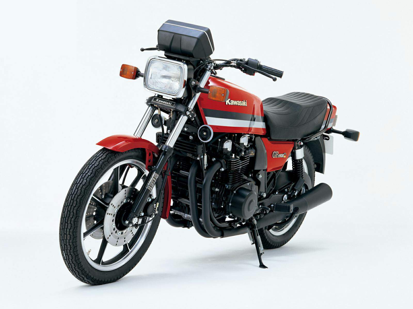 Мотоцикл Kawasaki GPz 1100-B2 1982 Цена, Фото, Характеристики, Обзор,  Сравнение на БАЗАМОТО